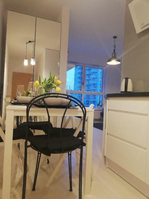 Obroncow Wybrzeza Apartment Gdansk Exterior photo